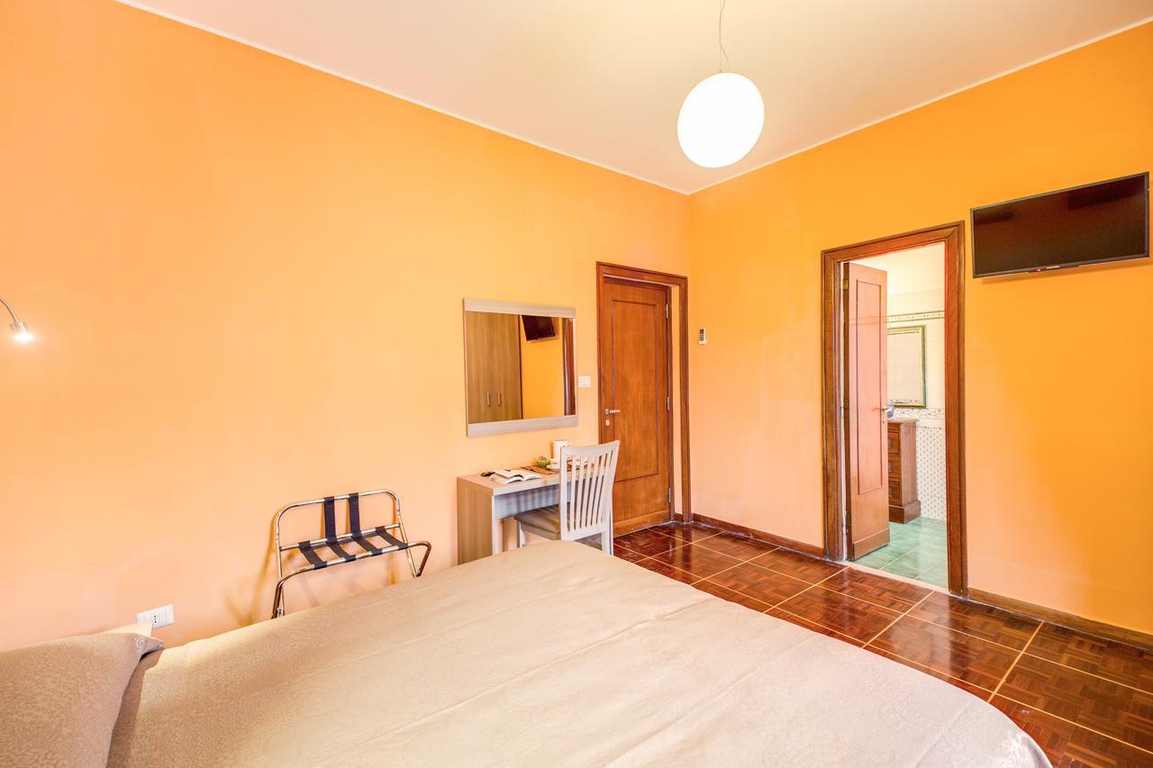 Bed and Breakfast Domus Cornelia Рим Экстерьер фото