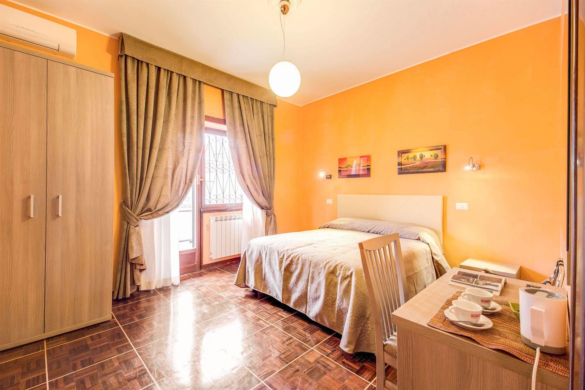 Bed and Breakfast Domus Cornelia Рим Экстерьер фото