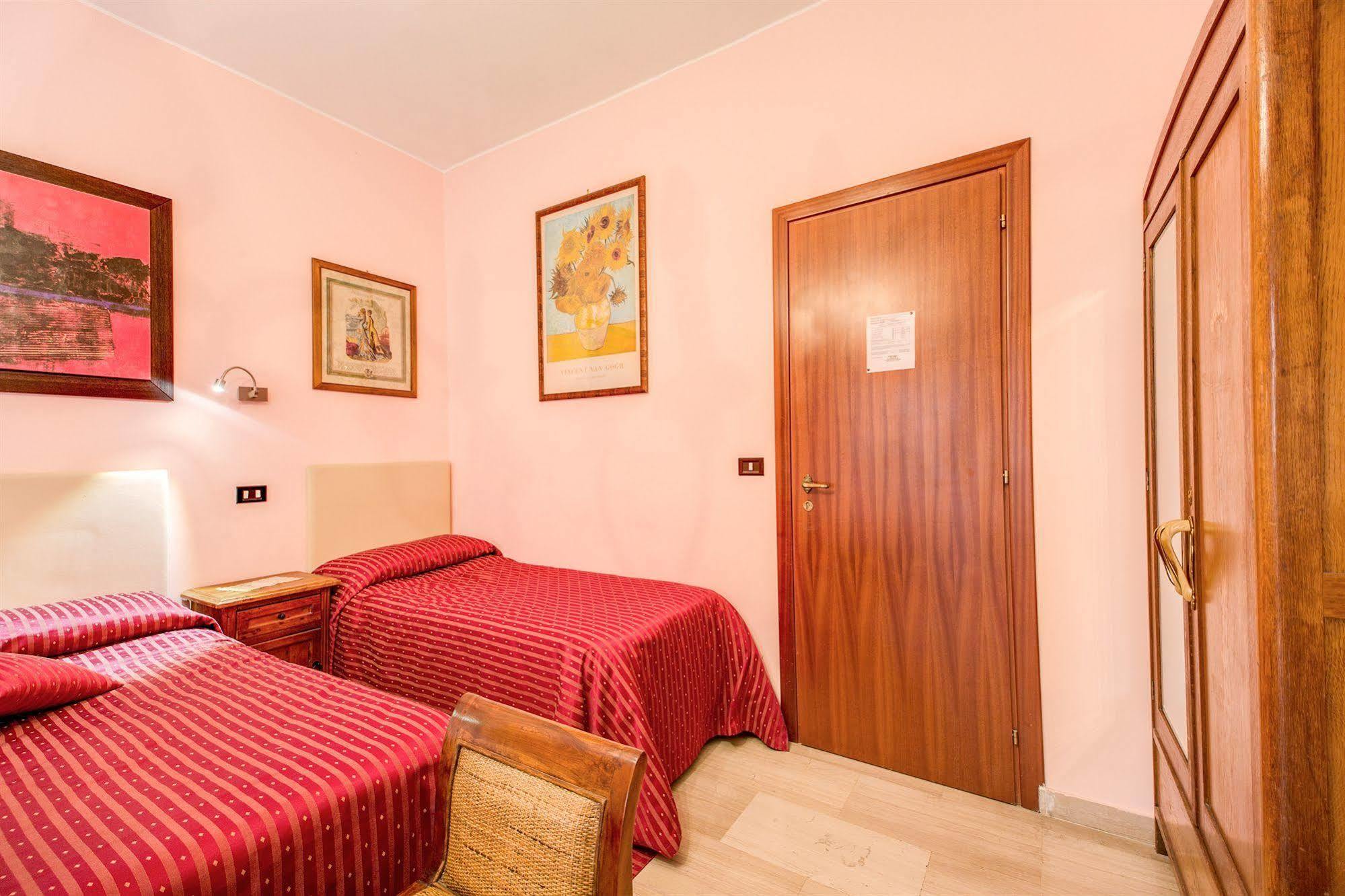 Bed and Breakfast Domus Cornelia Рим Экстерьер фото